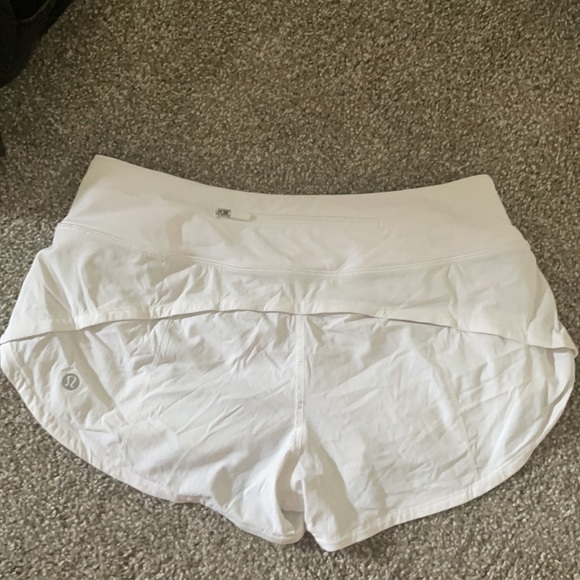 Lululemon Speed Up Short 2.5” - Picture 2 of 3
